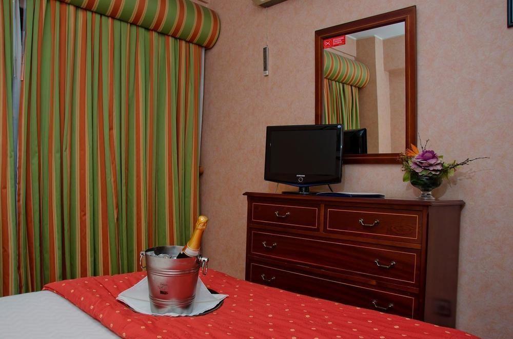 Vip Inn Berna Hotel Lisboa Eksteriør bilde